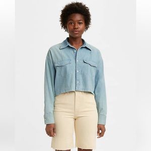 Levis relaxed oversized button up shirt